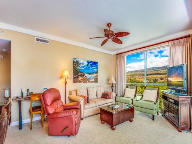 Corner Unit 5th floor overlooking Mountains Corner Unit 5th floor overlooking Mountains
